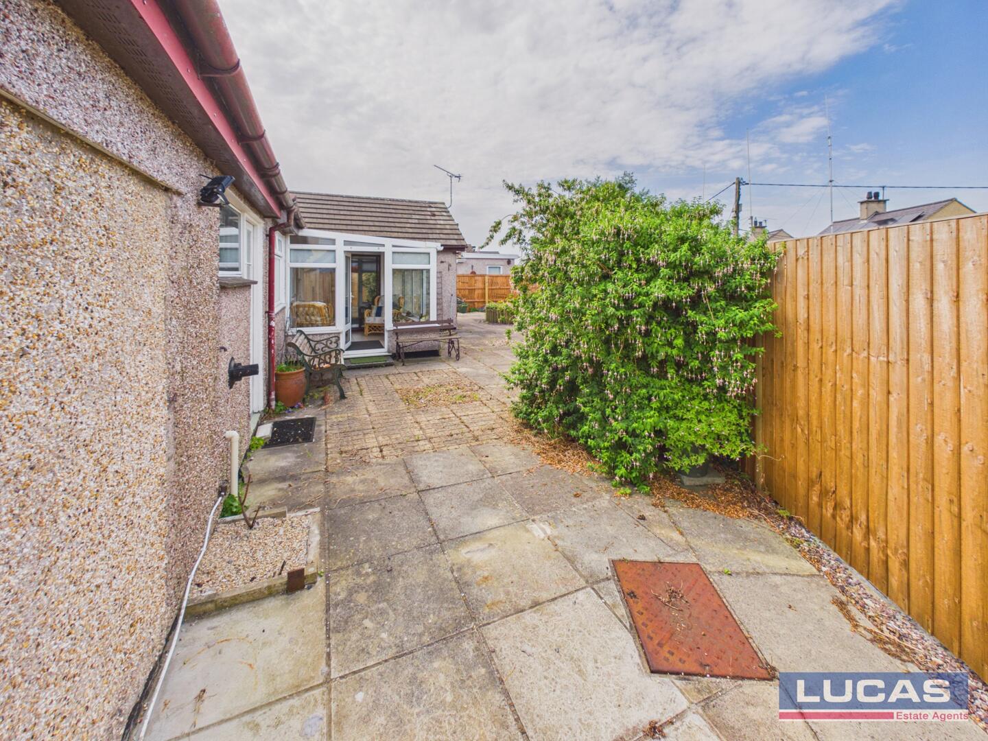 Garth Drive, Gaerwen